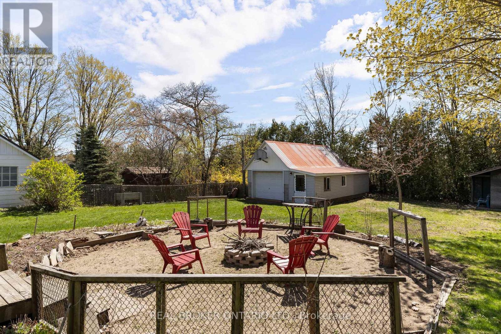 6 Lucy Street, Penetanguishene, Ontario  L9M 1K7 - Photo 32 - S13127682