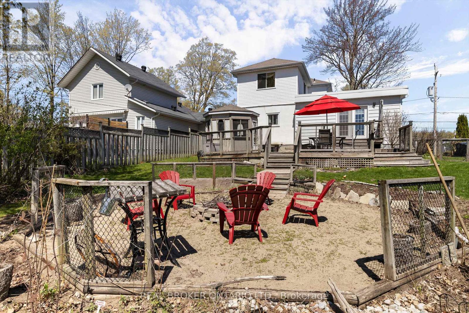 6 Lucy Street, Penetanguishene, Ontario  L9M 1K7 - Photo 33 - S13127682
