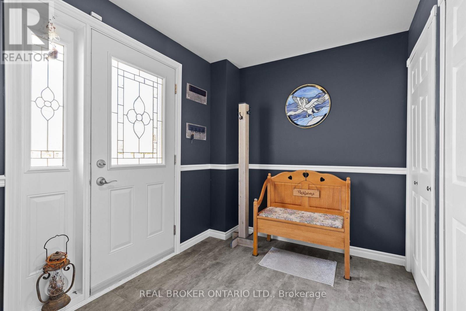 6 Lucy Street, Penetanguishene, Ontario  L9M 1K7 - Photo 5 - S13127682