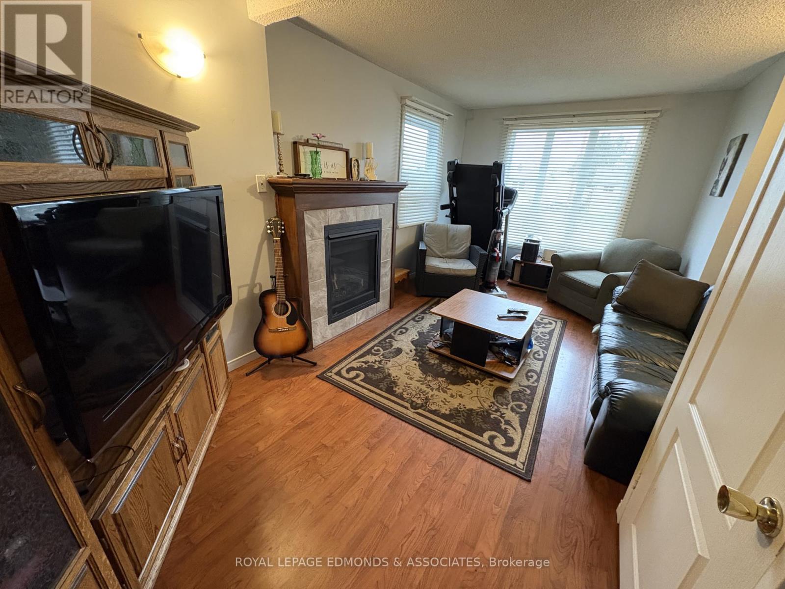 650 Lorne Street W, Laurentian Valley, Ontario  K8A 6T6 - Photo 12 - X13125212