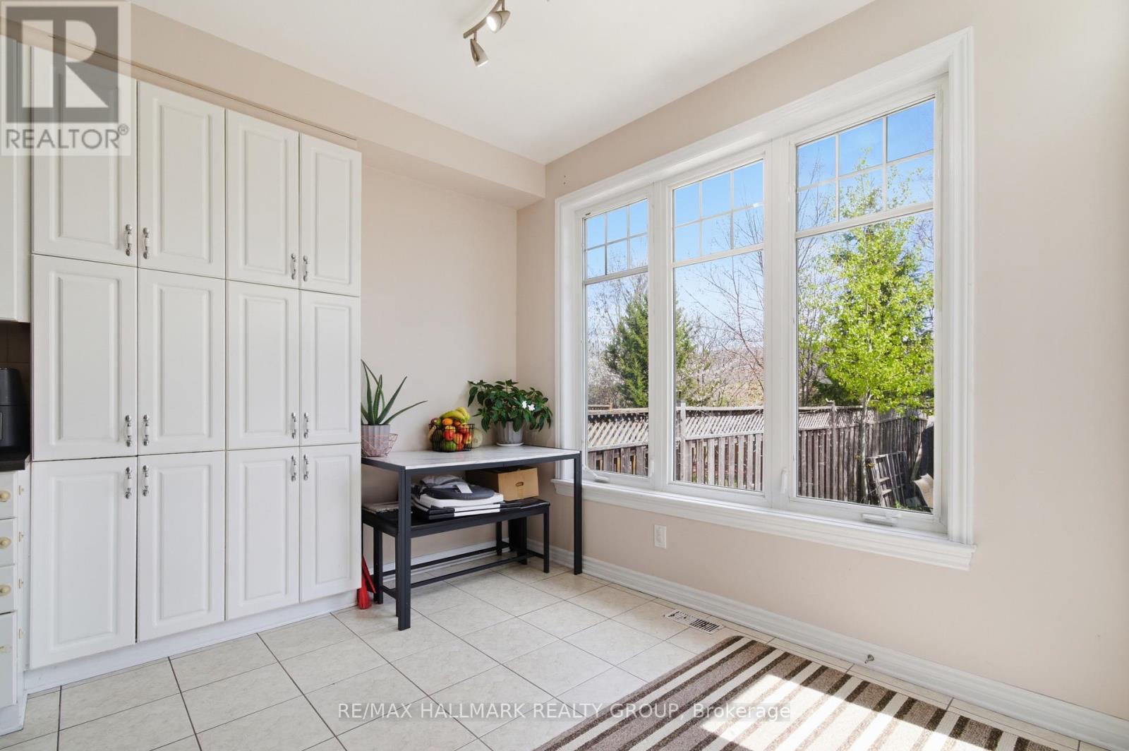728 Cedar Creek Drive, Ottawa, Ontario  K1T 0A9 - Photo 13 - X13125364