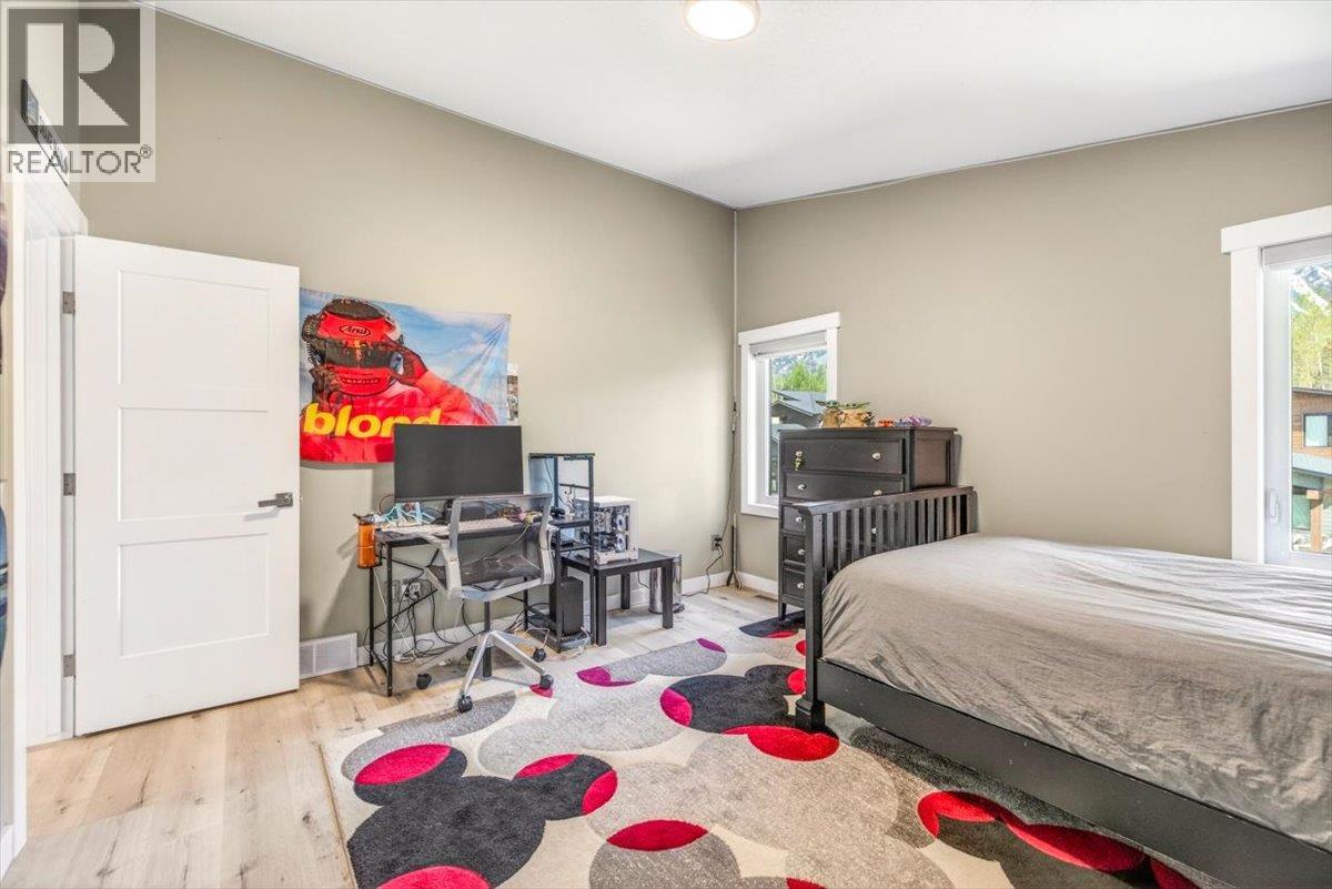 32 Mammoth Drive, Fernie, British Columbia  V0B 1M1 - Photo 33 - 10387378