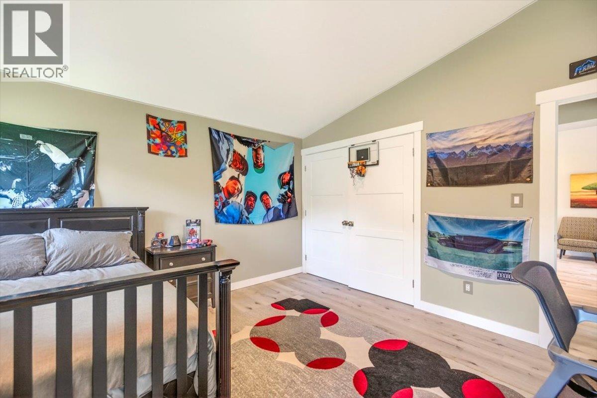 32 Mammoth Drive, Fernie, British Columbia  V0B 1M1 - Photo 34 - 10387378