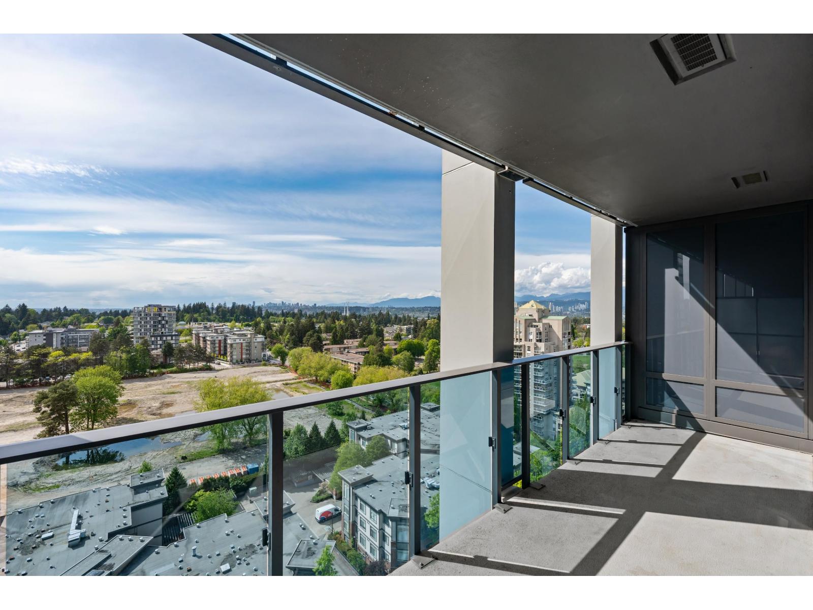 1712 10448 University Drive, Surrey, British Columbia  V3T 0S7 - Photo 22 - R3121940