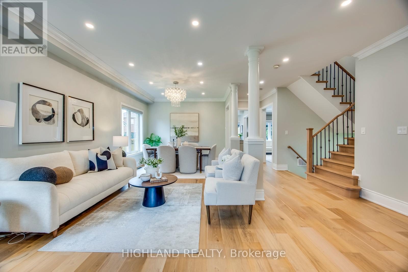 2458 Nichols Drive, Oakville, Ontario  L6H 6Y5 - Photo 3 - W13127332