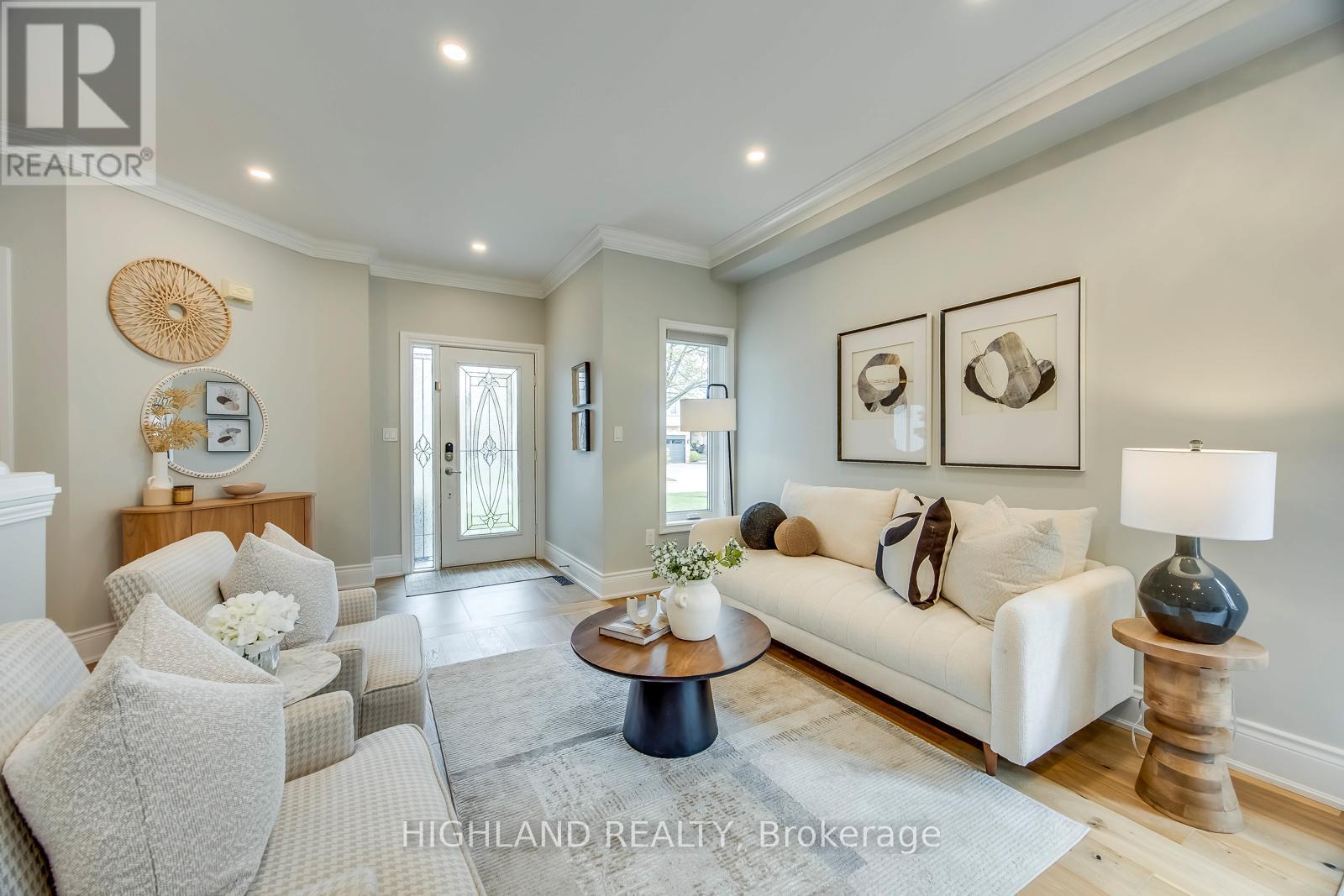 2458 Nichols Drive, Oakville, Ontario  L6H 6Y5 - Photo 4 - W13127332