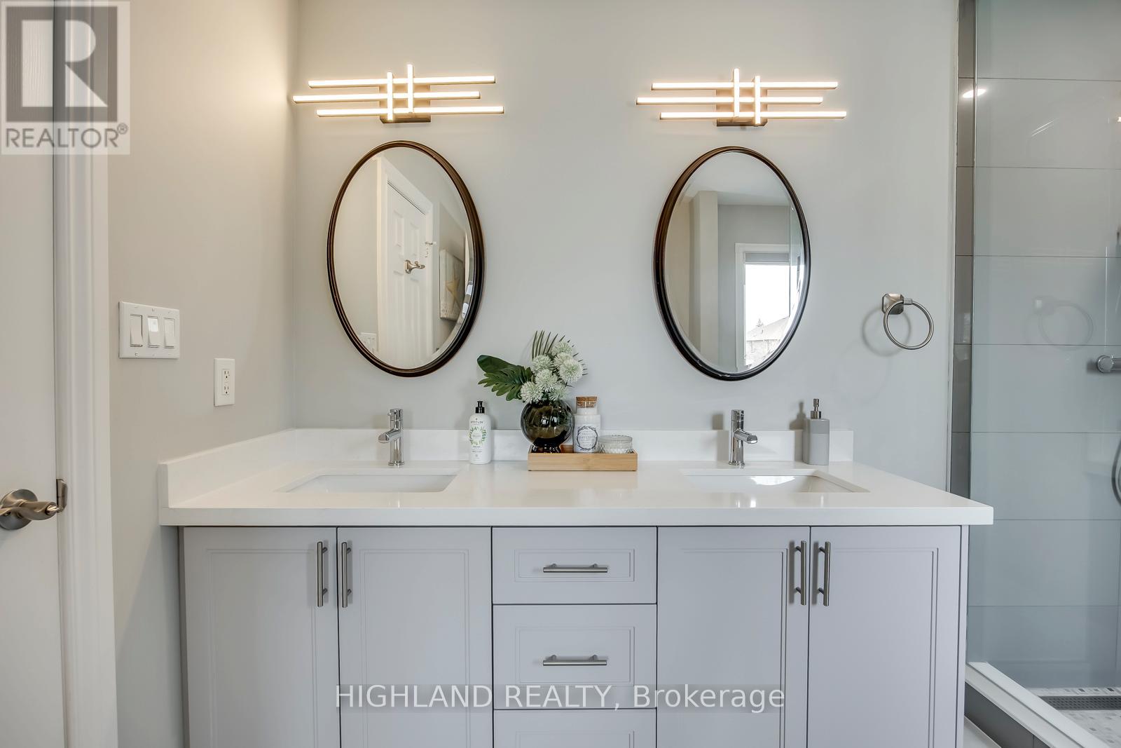 2458 Nichols Drive, Oakville, Ontario  L6H 6Y5 - Photo 44 - W13127332