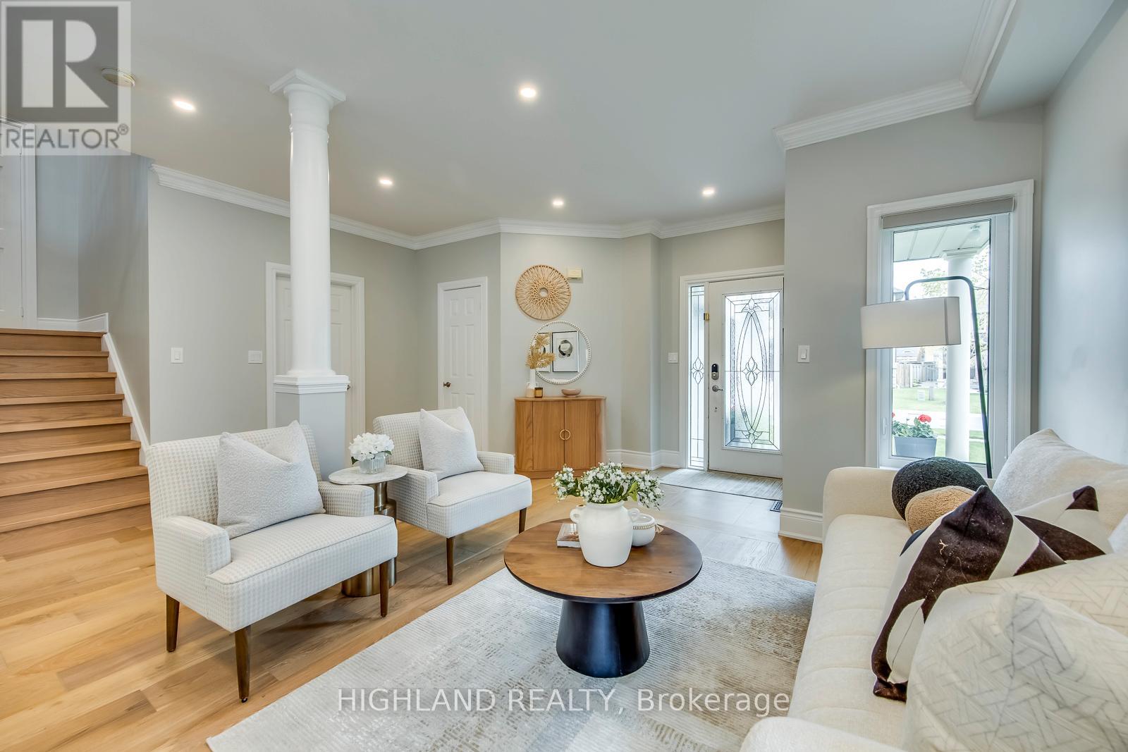 2458 Nichols Drive, Oakville, Ontario  L6H 6Y5 - Photo 5 - W13127332