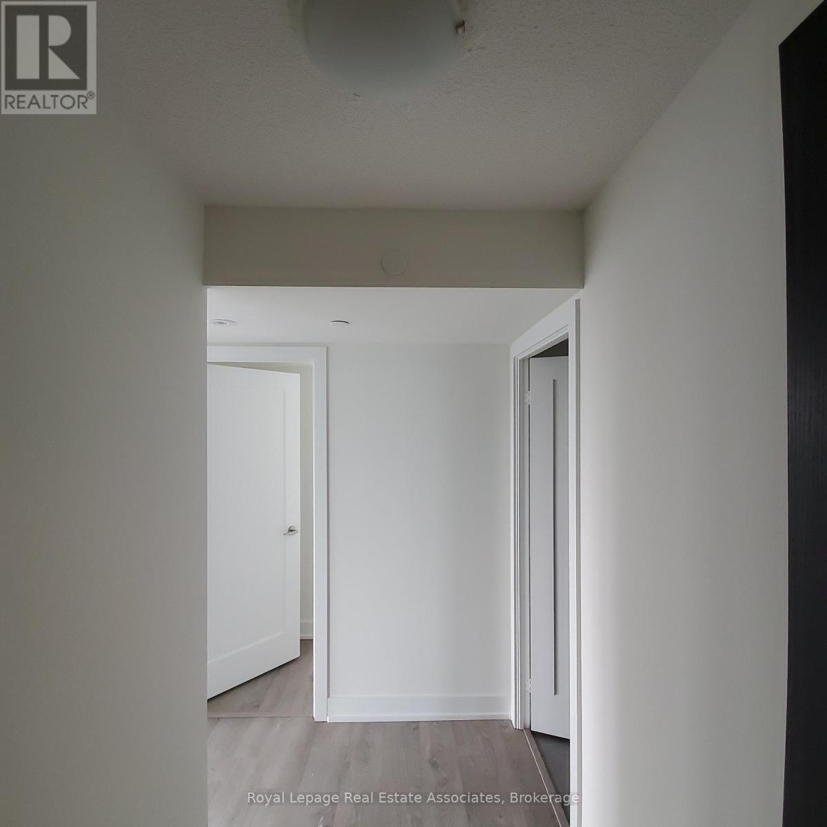 1524 - 9 Mabelle Avenue, Toronto, Ontario  M9A 0E1 - Photo 4 - W13127382