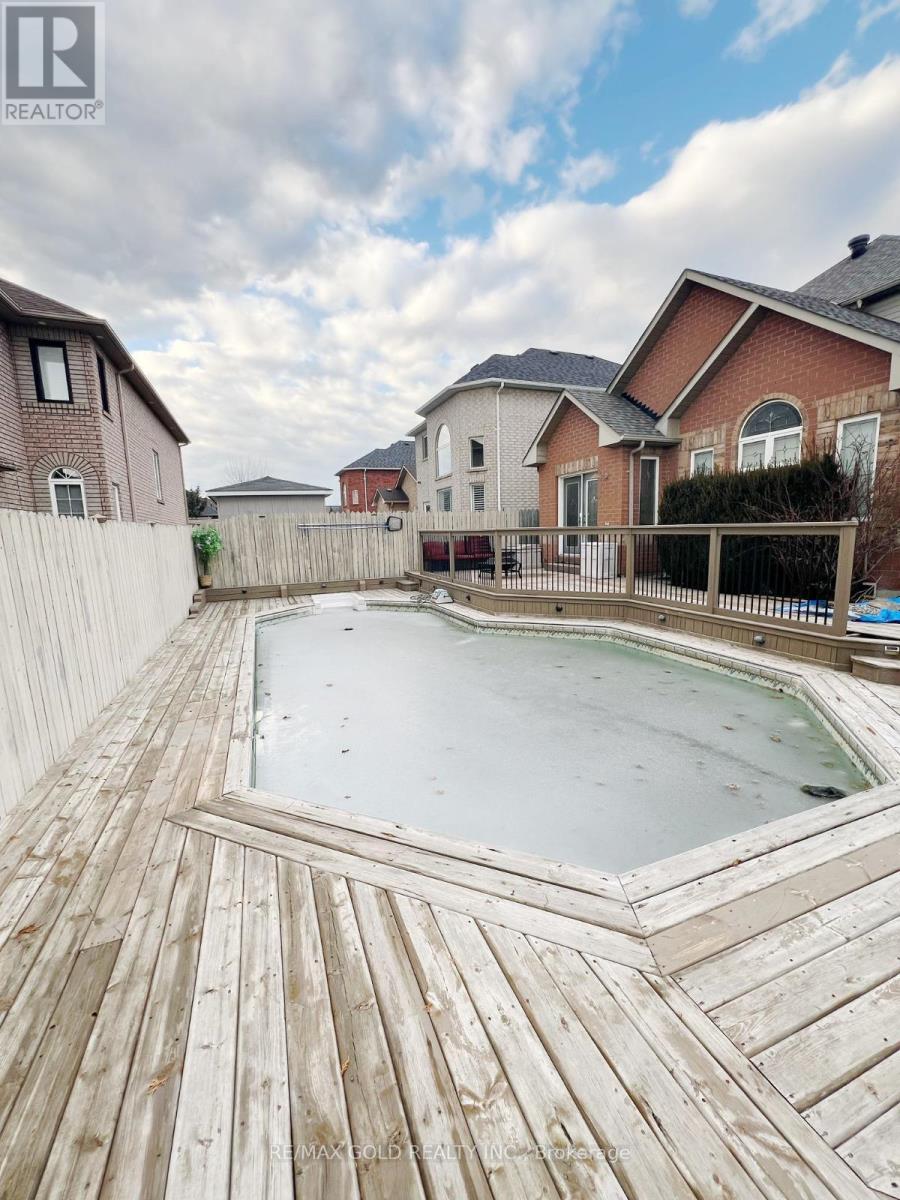 28 Bushberry Road N, Brampton, Ontario  L7A 1L3 - Photo 12 - W13127436