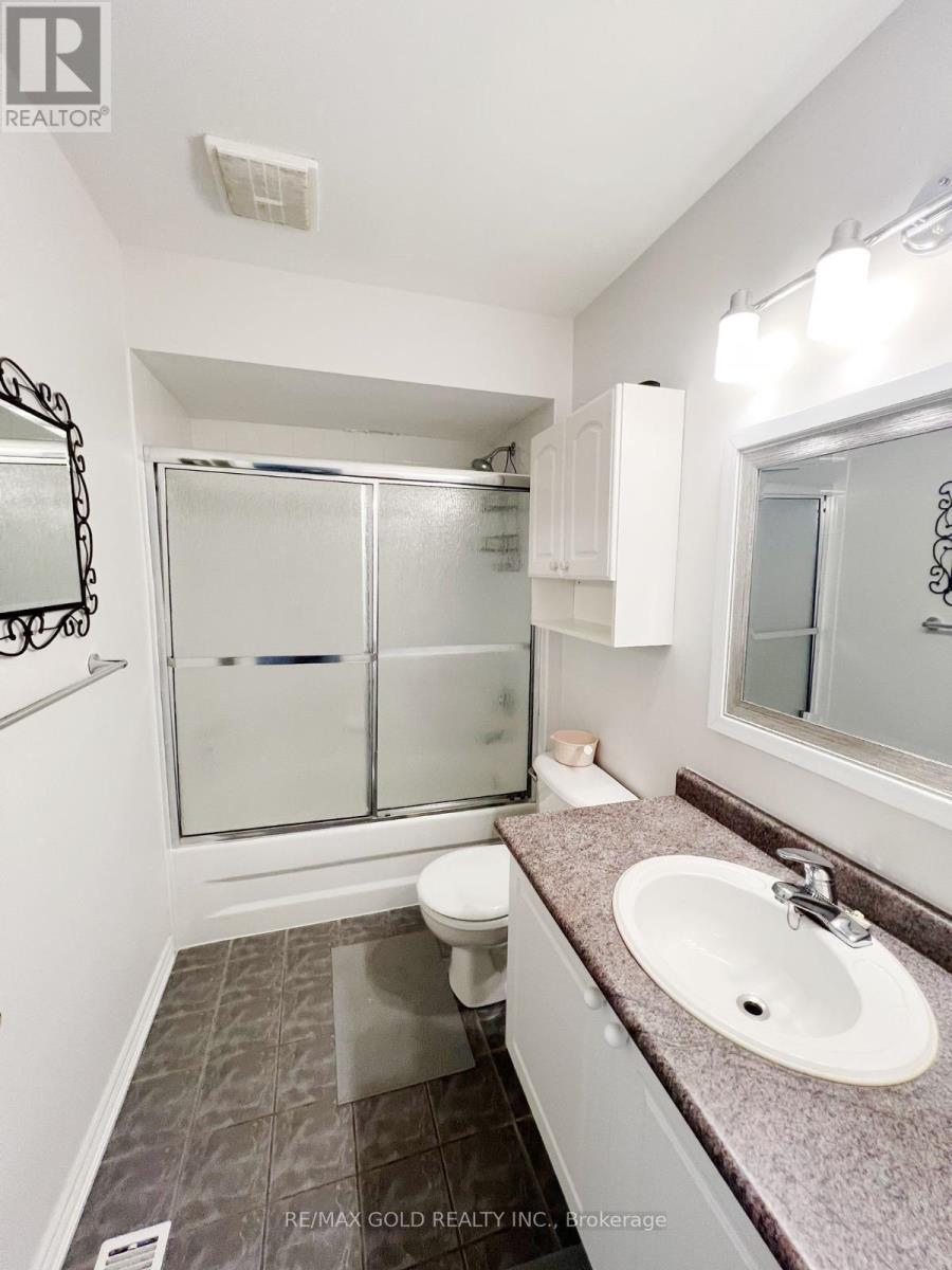 28 Bushberry Road N, Brampton, Ontario  L7A 1L3 - Photo 14 - W13127436