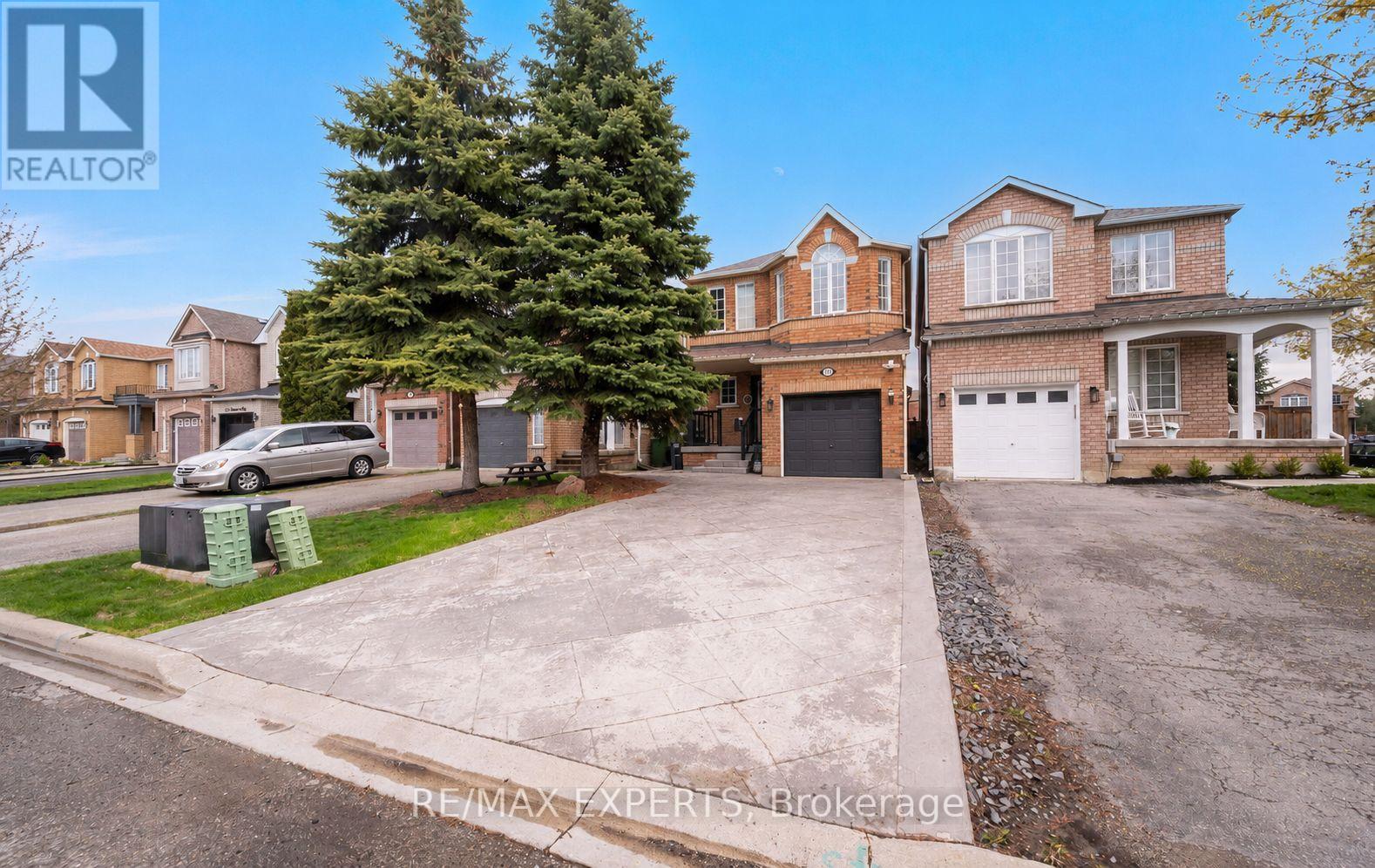 118 Senator Way, Caledon, Ontario  L7E 2T2 - Photo 1 - W13127456