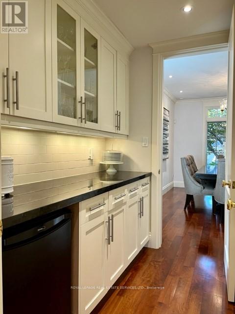 33 Howard Avenue, Oakville, Ontario  L6J 3Y2 - Photo 9 - W13127514