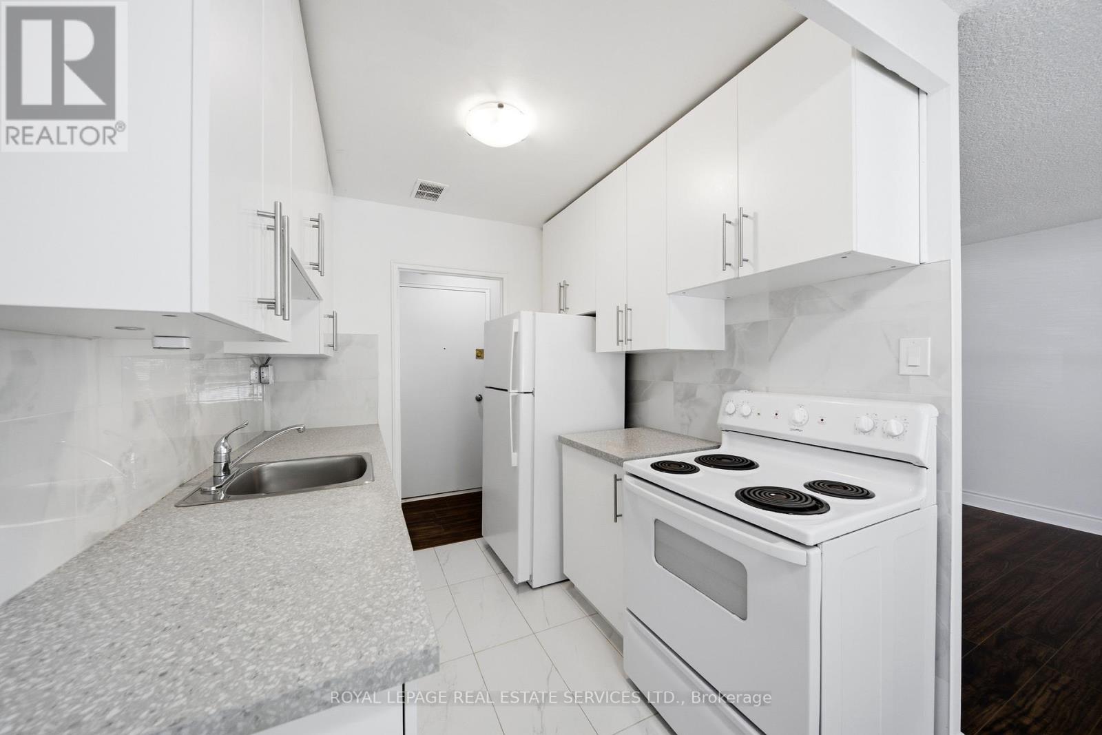 107 - 177 Stephen Drive, Toronto, Ontario  M8Y 4E3 - Photo 10 - W13127552