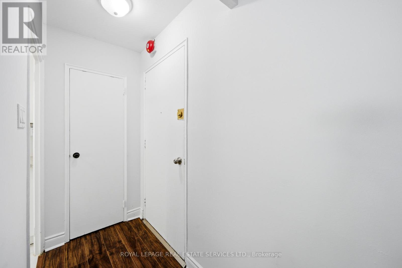 107 - 177 Stephen Drive, Toronto, Ontario  M8Y 4E3 - Photo 3 - W13127552