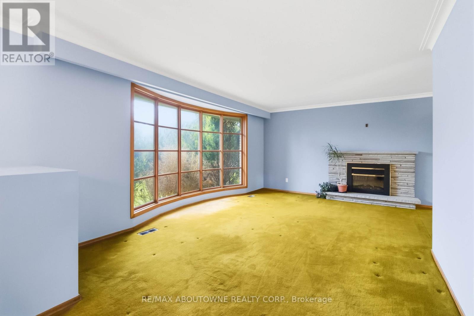 1175 Willowbrook Drive, Oakville, Ontario  L6L 2J9 - Photo 4 - W13127612