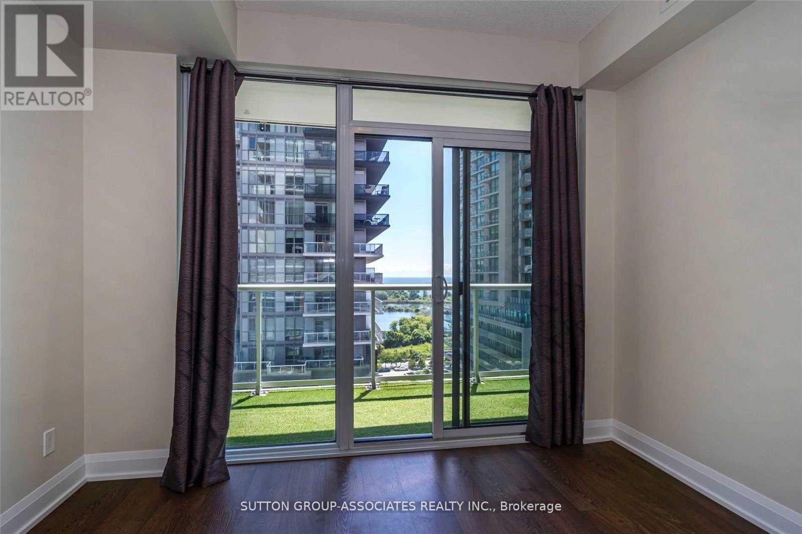 803 - 56 Annie Craig Drive, Toronto, Ontario  M8V 0C5 - Photo 3 - W13127660