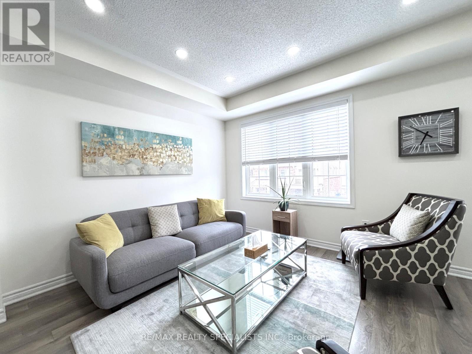 1578 Leblanc Court, Milton, Ontario L9E 0A3 - Photo 6 - W13127720