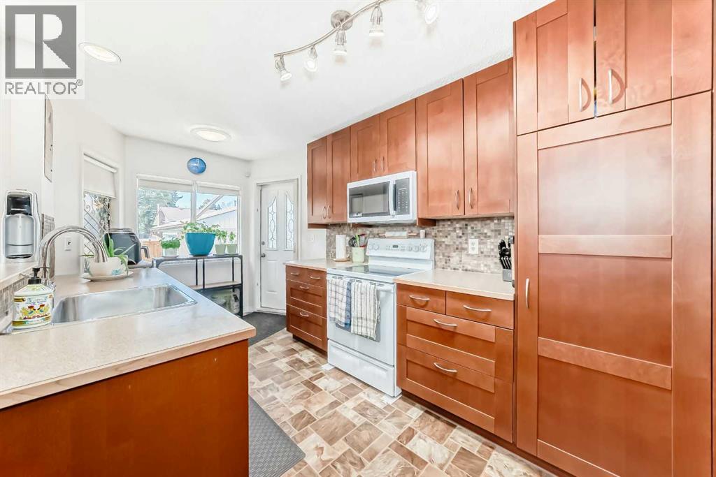 316 Glamorgan Place Sw, Calgary, Alberta  T3E 6M2 - Photo 7 - A2311069