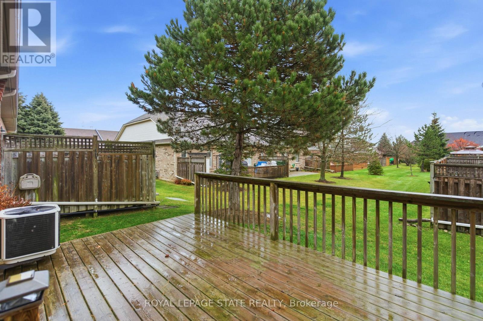 9 Manitoulin Trail, Hamilton, Ontario  L9B 2X8 - Photo 30 - X13127358