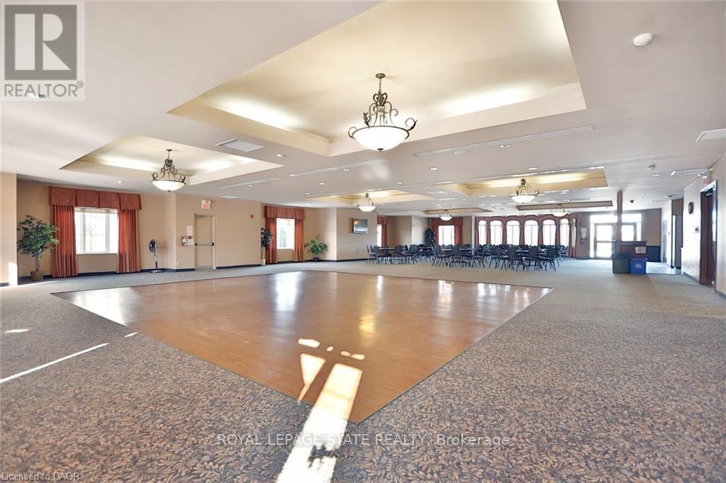9 Manitoulin Trail, Hamilton, Ontario  L9B 2X8 - Photo 40 - X13127358