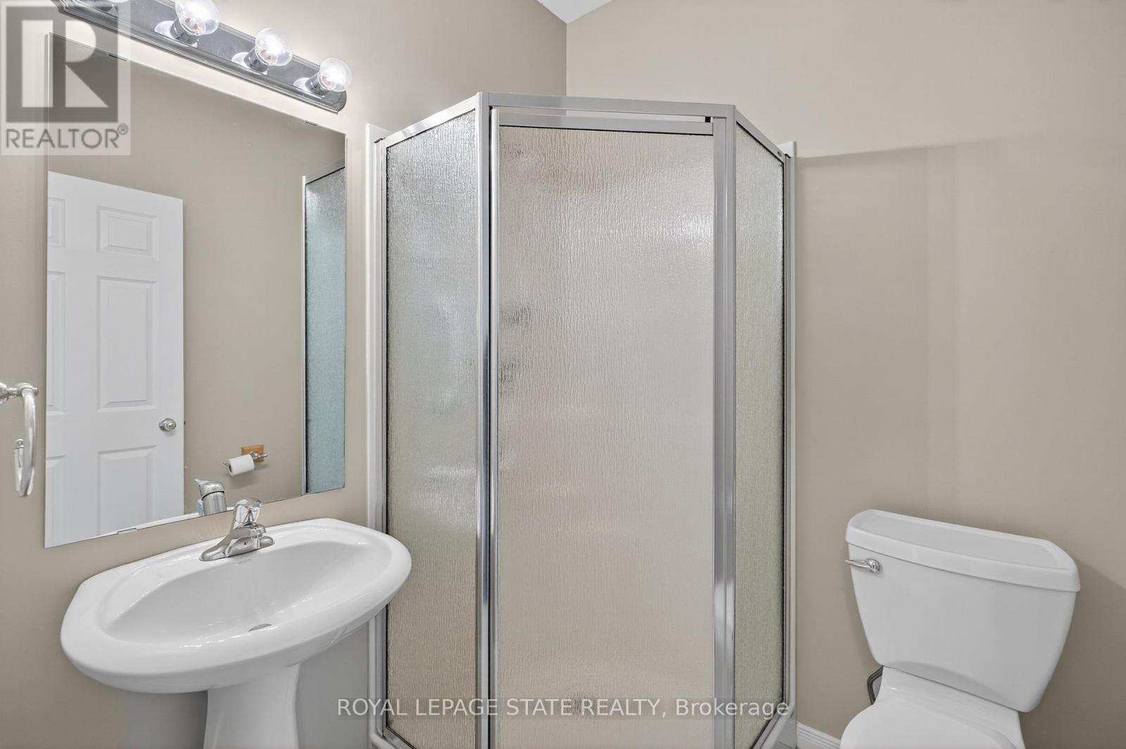 9 Manitoulin Trail, Hamilton, Ontario  L9B 2X8 - Photo 7 - X13127358
