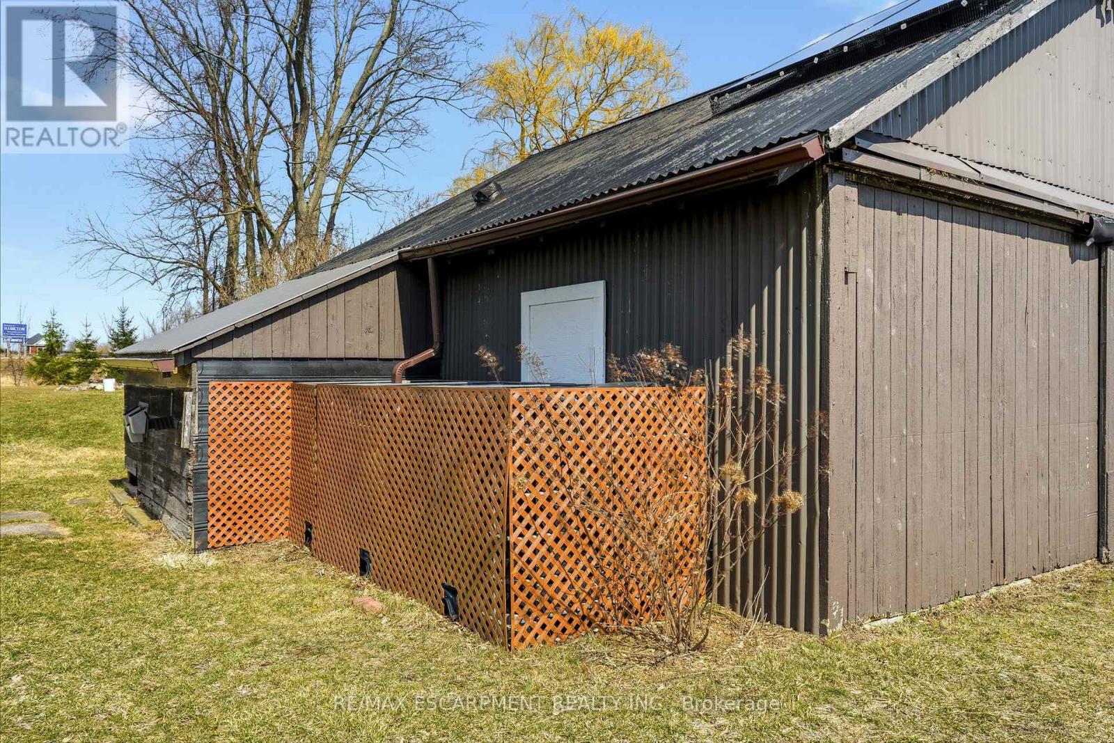 2090 Haldibrook Road, Hamilton, Ontario  L0R 1C0 - Photo 8 - X13127362