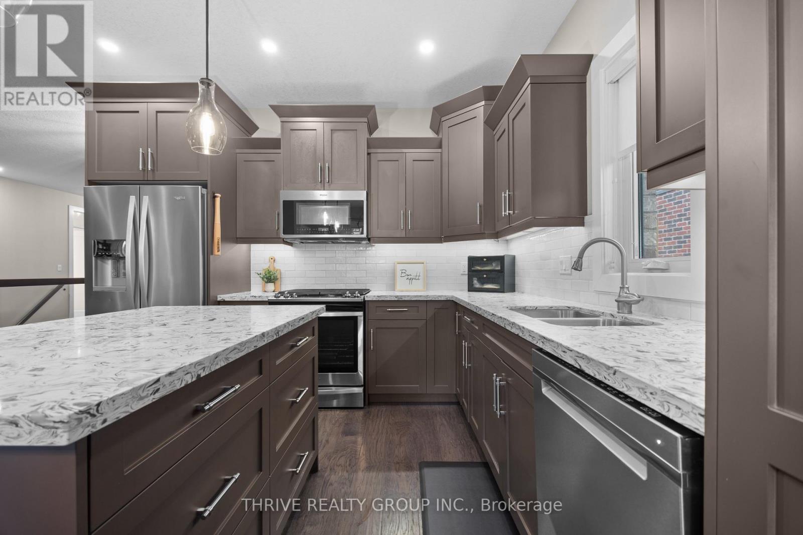 60 Tanya Drive, Southwest Middlesex, Ontario  N0L 1M0 - Photo 11 - X13123892