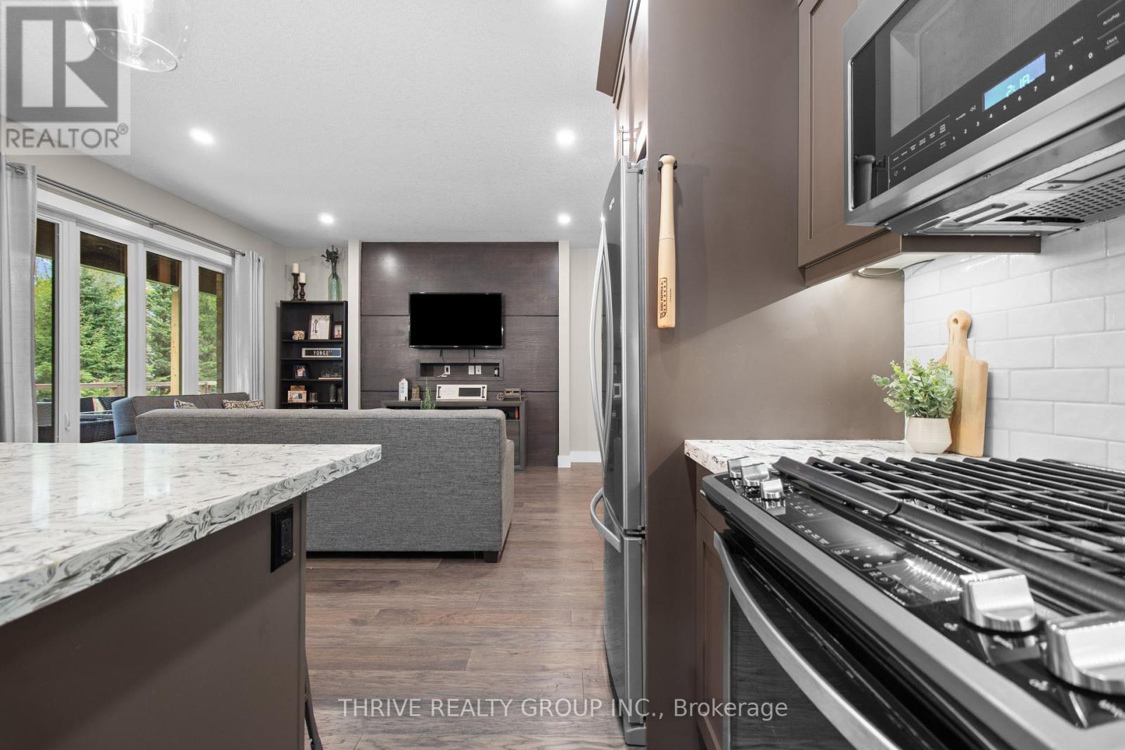 60 Tanya Drive, Southwest Middlesex, Ontario  N0L 1M0 - Photo 14 - X13123892