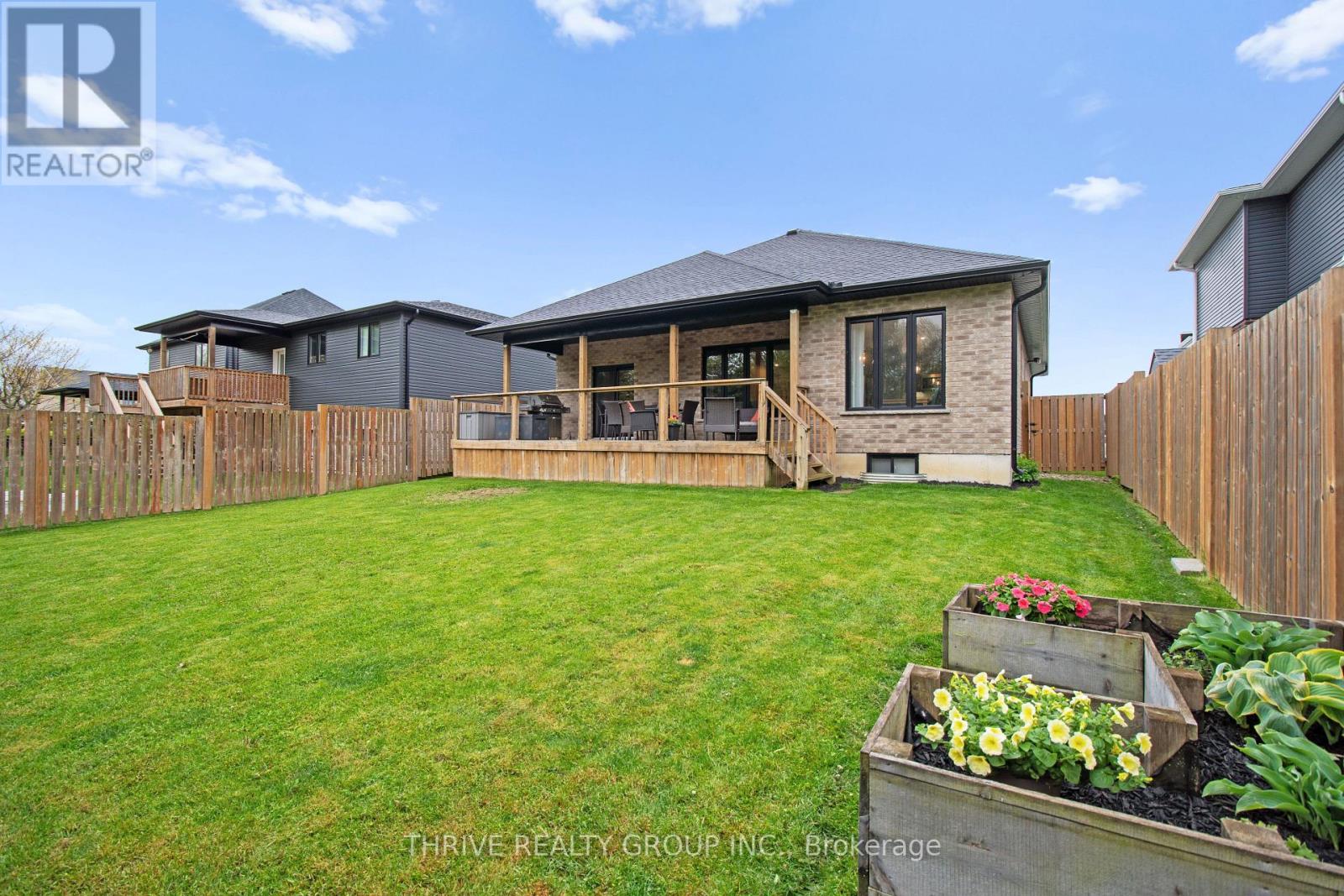 60 Tanya Drive, Southwest Middlesex, Ontario  N0L 1M0 - Photo 40 - X13123892
