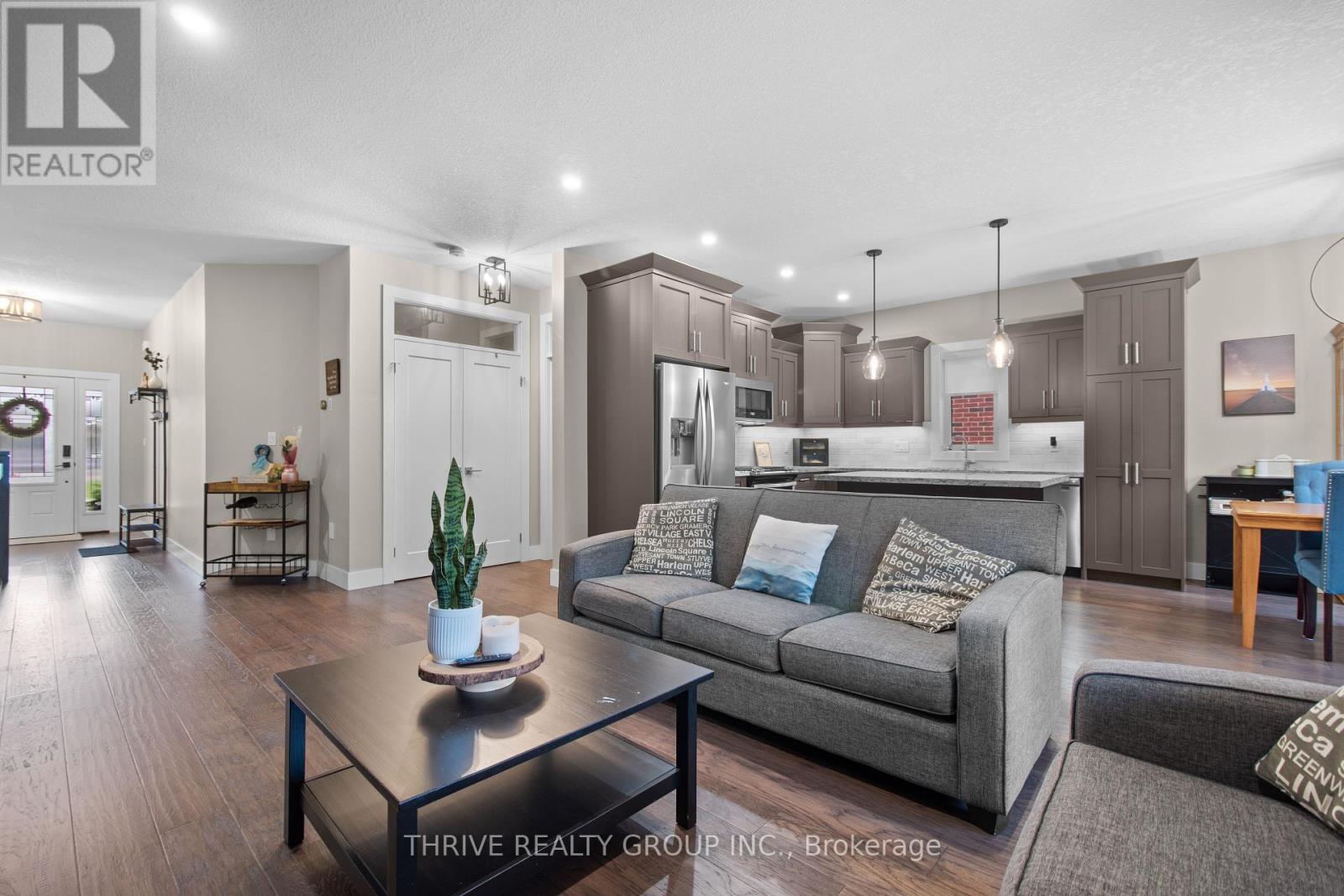 60 Tanya Drive, Southwest Middlesex, Ontario  N0L 1M0 - Photo 8 - X13123892