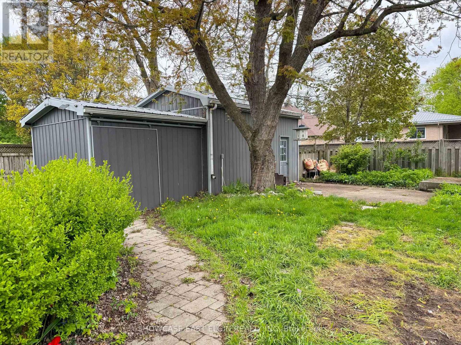 21 Clarence Street, Aylmer, Ontario  N5H 1T6 - Photo 2 - X13127674