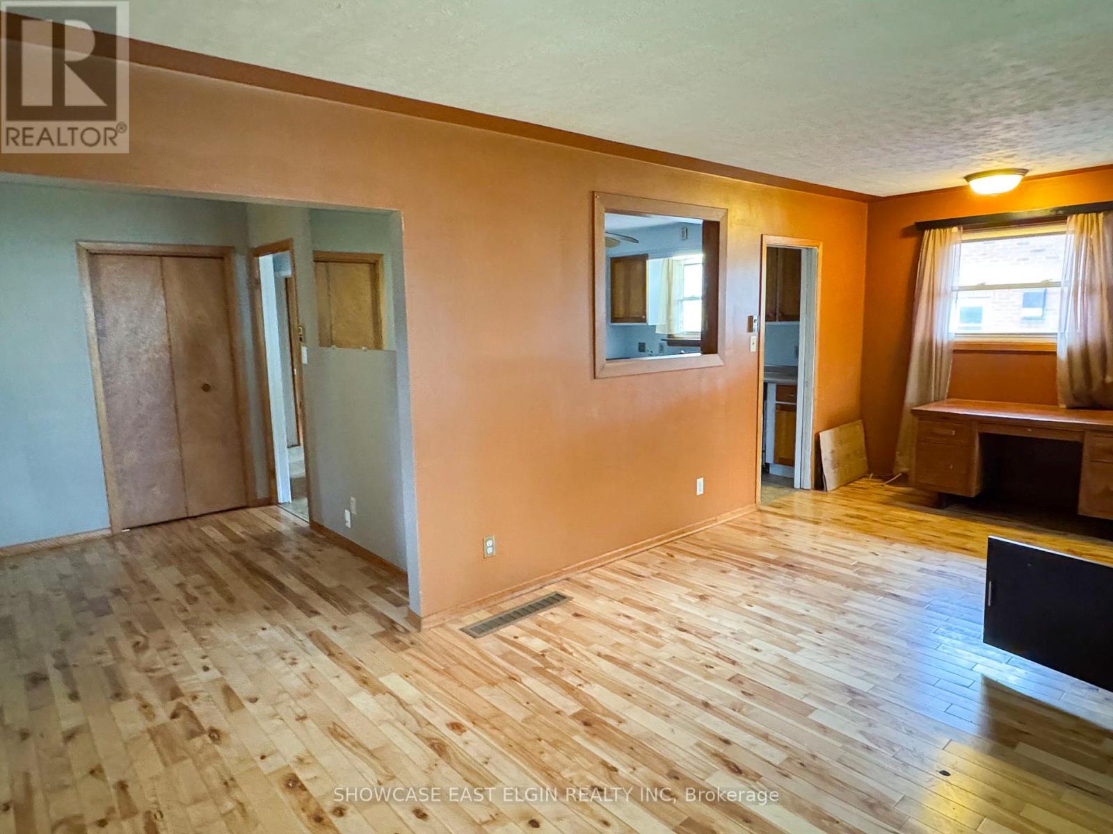 21 Clarence Street, Aylmer, Ontario  N5H 1T6 - Photo 7 - X13127674
