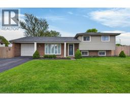 4 CAMELOT Drive, hamilton, Ontario