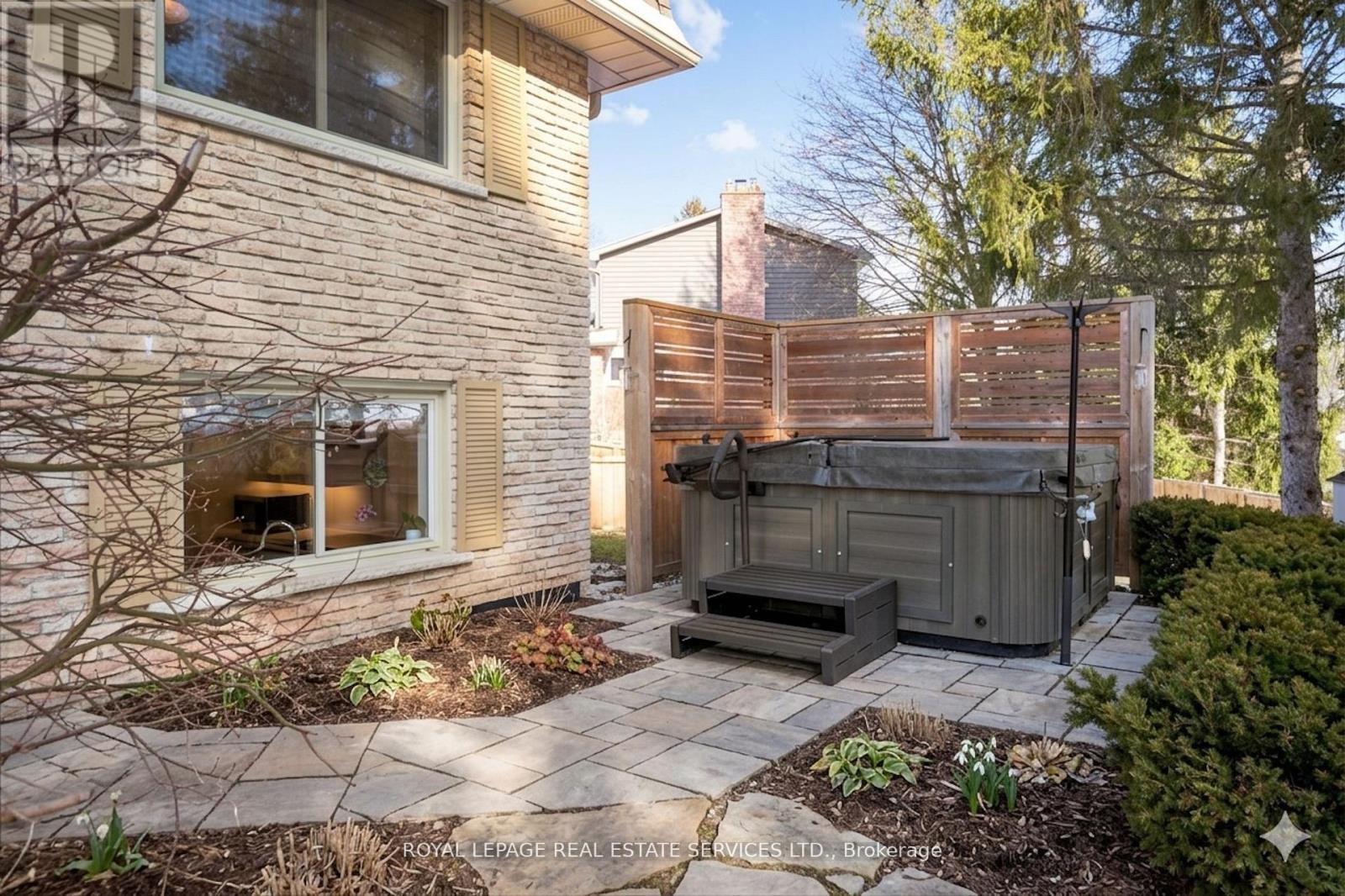 1466 Flaminia Court, Mississauga, Ontario  L5J 3Z6 - Photo 39 - W13072760