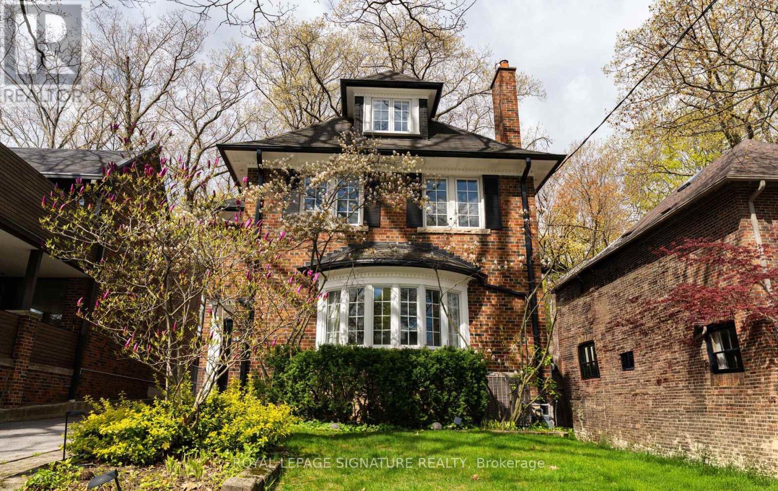86 HUDSON DRIVE, Toronto, Ontario