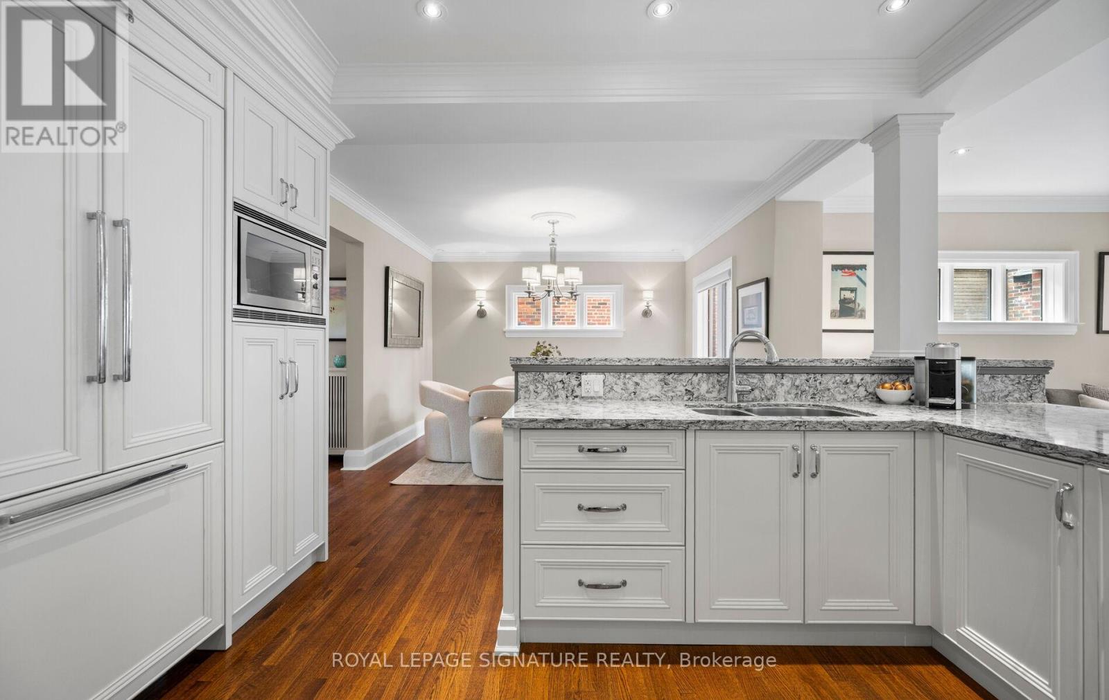 86 Hudson Drive, Toronto, Ontario  M4T 2K3 - Photo 12 - C13085198