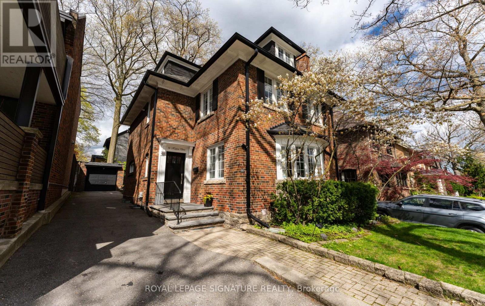 86 Hudson Drive, Toronto, Ontario  M4T 2K3 - Photo 3 - C13085198
