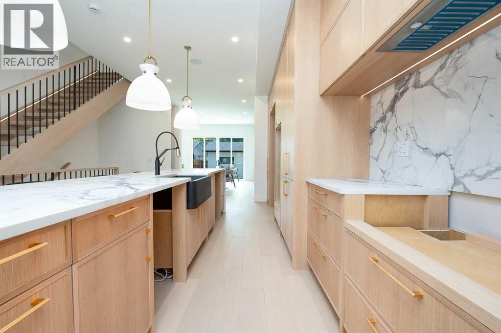 1807 Broadview Road NW, Calgary, Alberta  T2N 3H6 - Photo 8 - A2281441