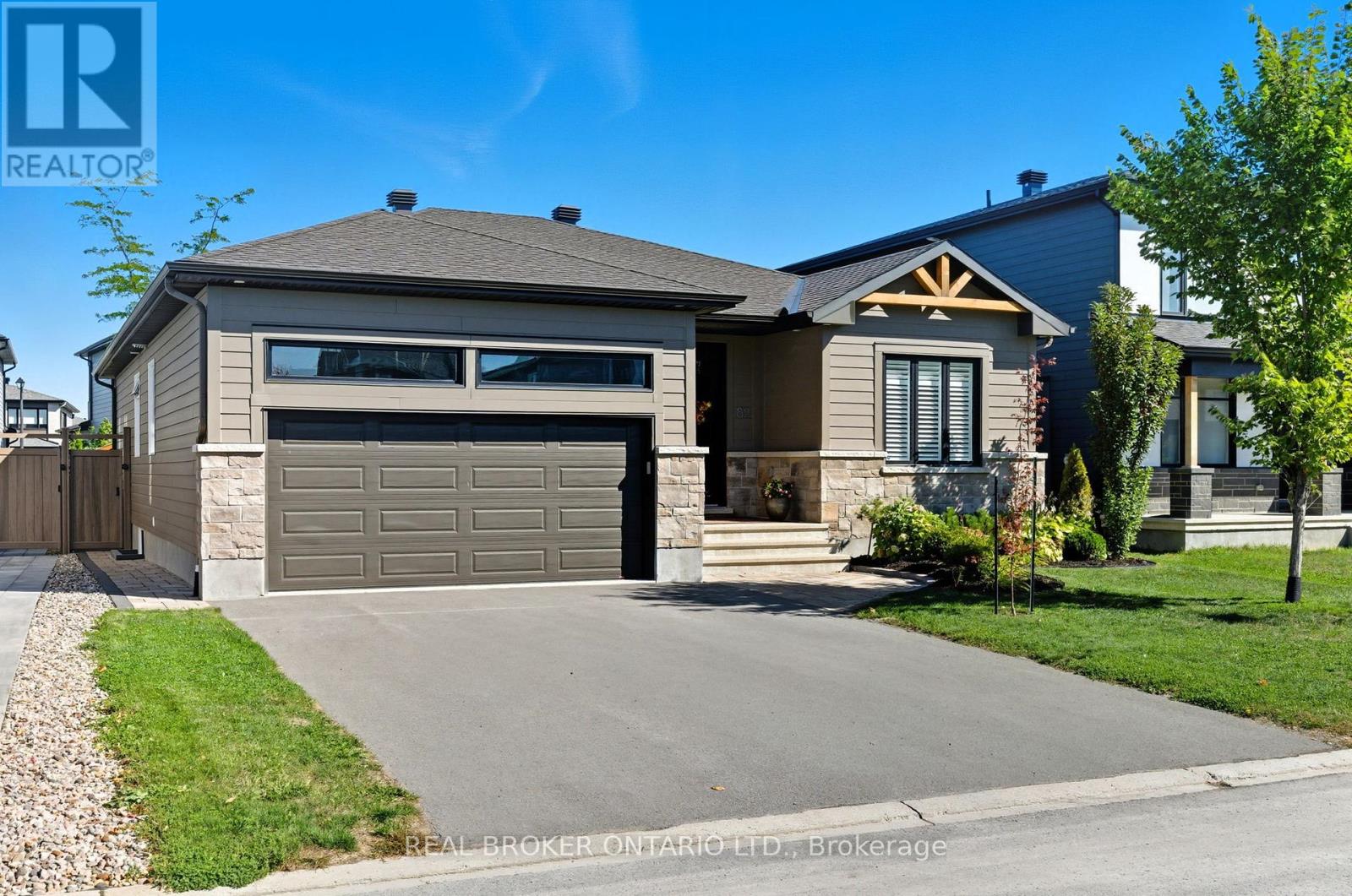 82 Axel Crescent, Ottawa, Ontario  K2V 0K4 - Photo 2 - X13127782