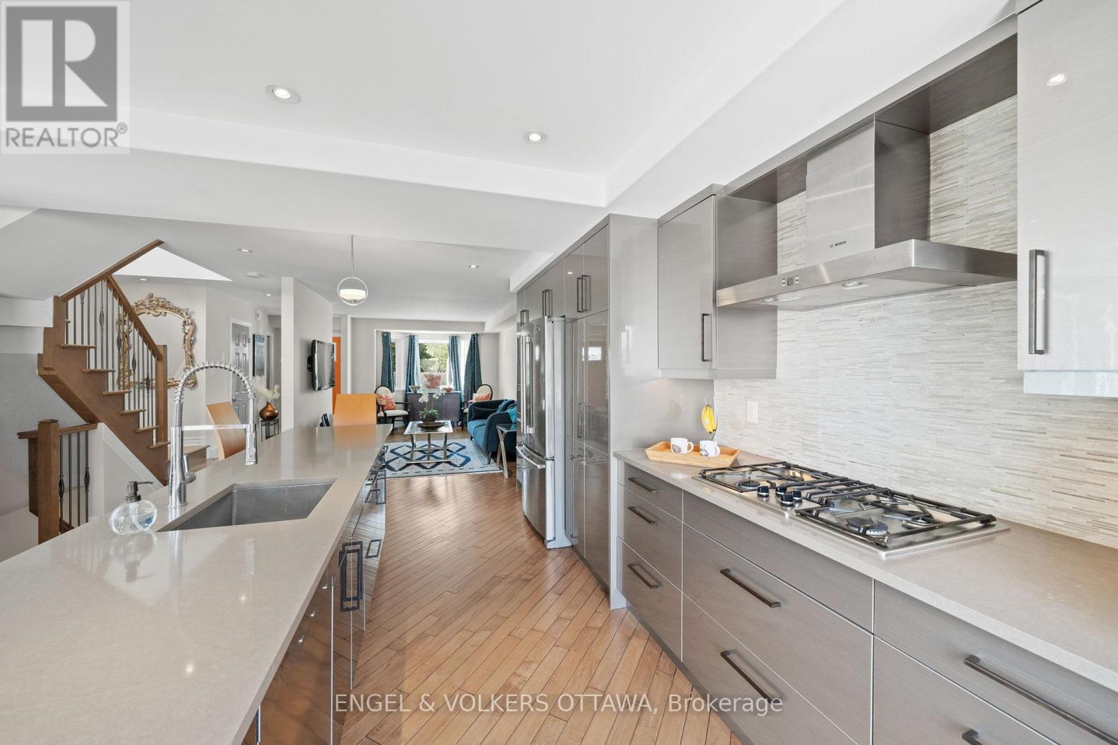 221 Monterey Drive, Ottawa, Ontario  K2H 7B1 - Photo 6 - X13127784