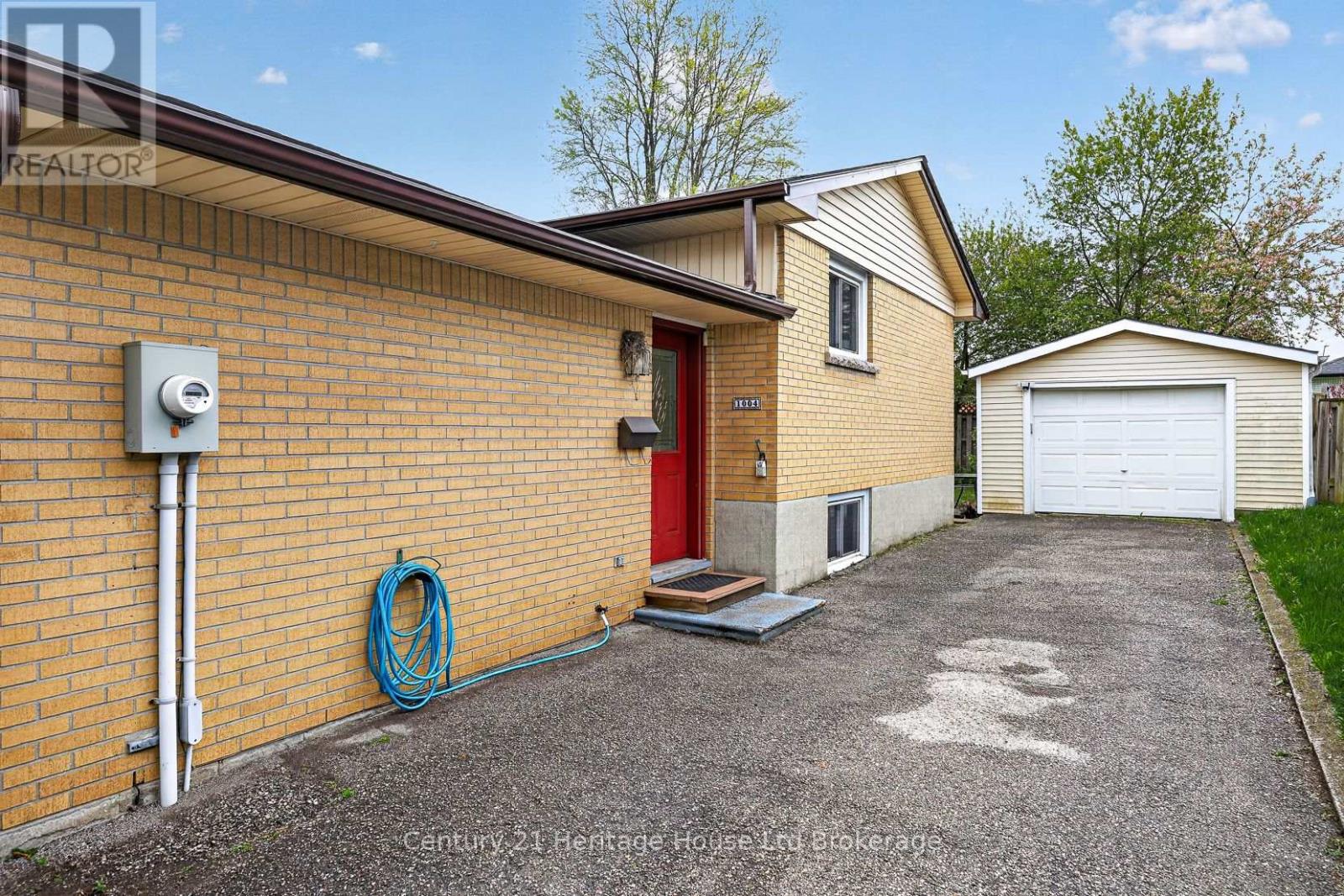 1004 Nesbitt Crescent, Woodstock, Ontario  N4S 7P1 - Photo 5 - X13127786