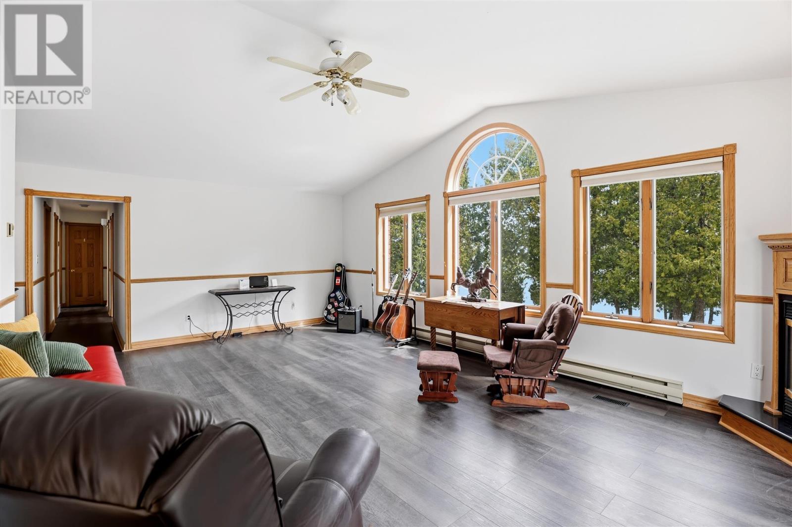 3804 Hamilton Dr, Hilton Beach, Ontario  P0R 1G0 - Photo 12 - SM260341