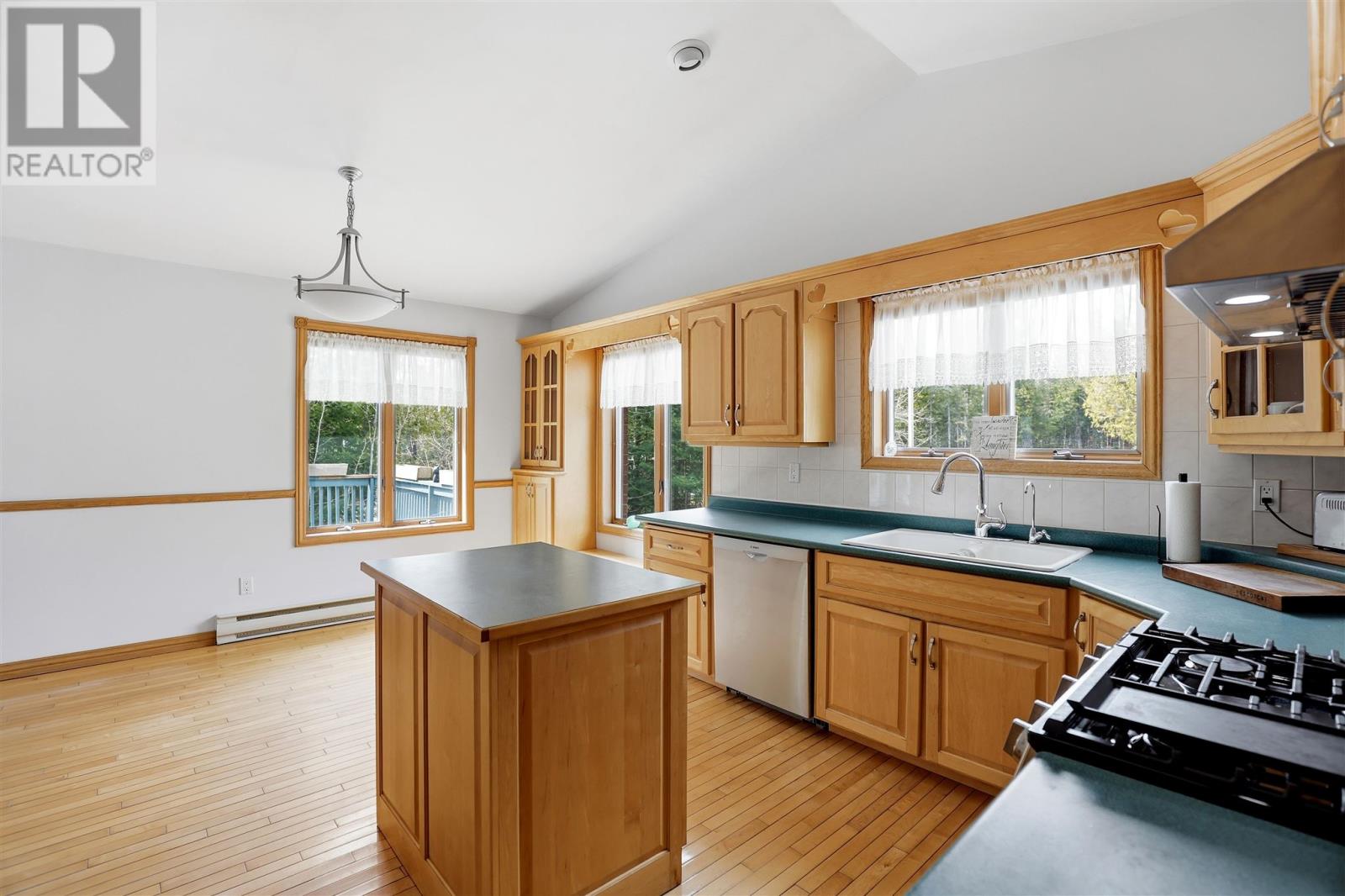 3804 Hamilton Dr, Hilton Beach, Ontario  P0R 1G0 - Photo 15 - SM260341