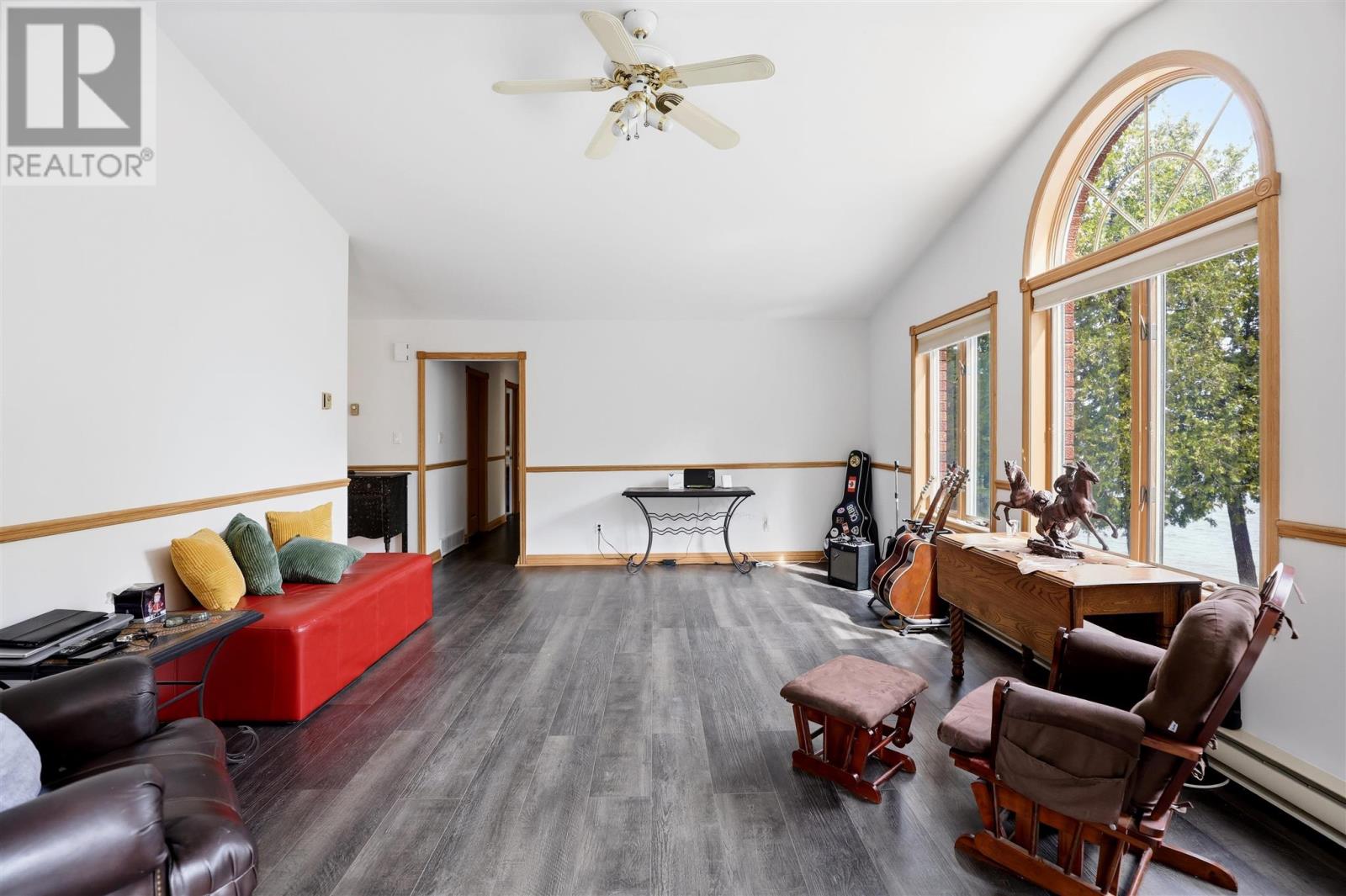 3804 Hamilton Dr, Hilton Beach, Ontario  P0R 1G0 - Photo 11 - SM260341