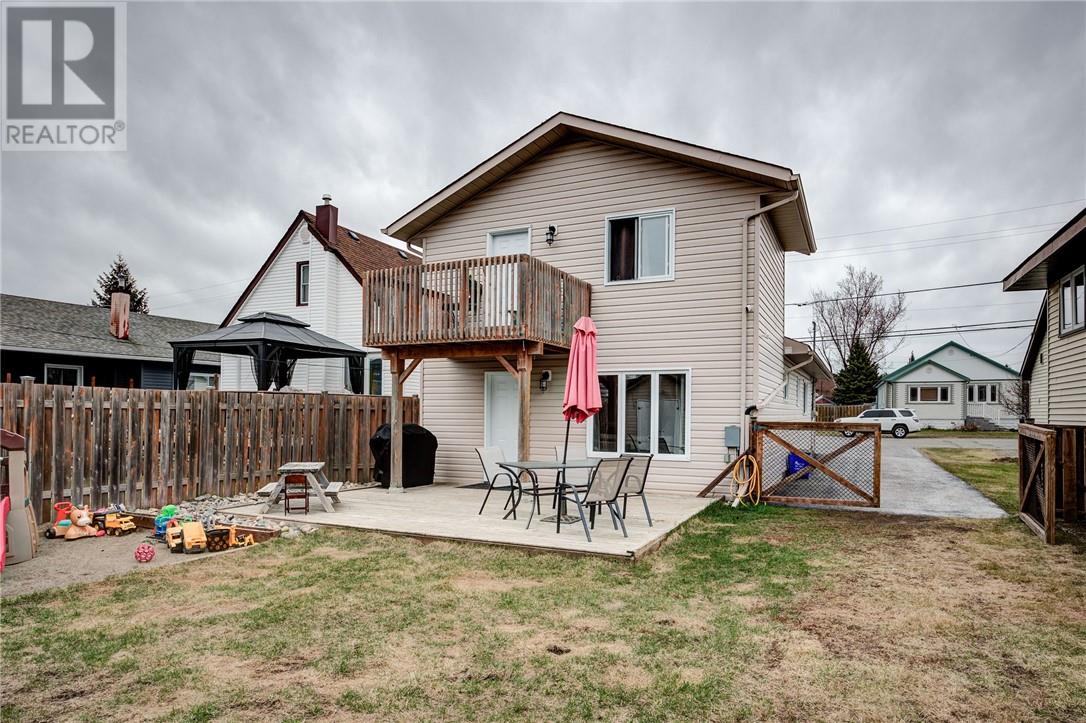 17 Coulson Street, Capreol, Ontario  p0m 1h0 - Photo 2 - 2127340