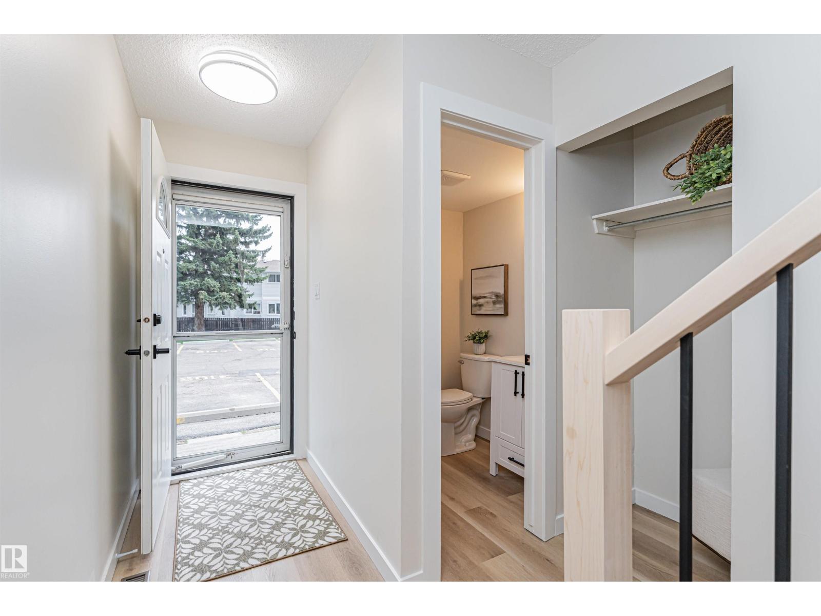 3105 109 St Nw, Edmonton, Alberta  T6J 4N6 - Photo 2 - E4487646