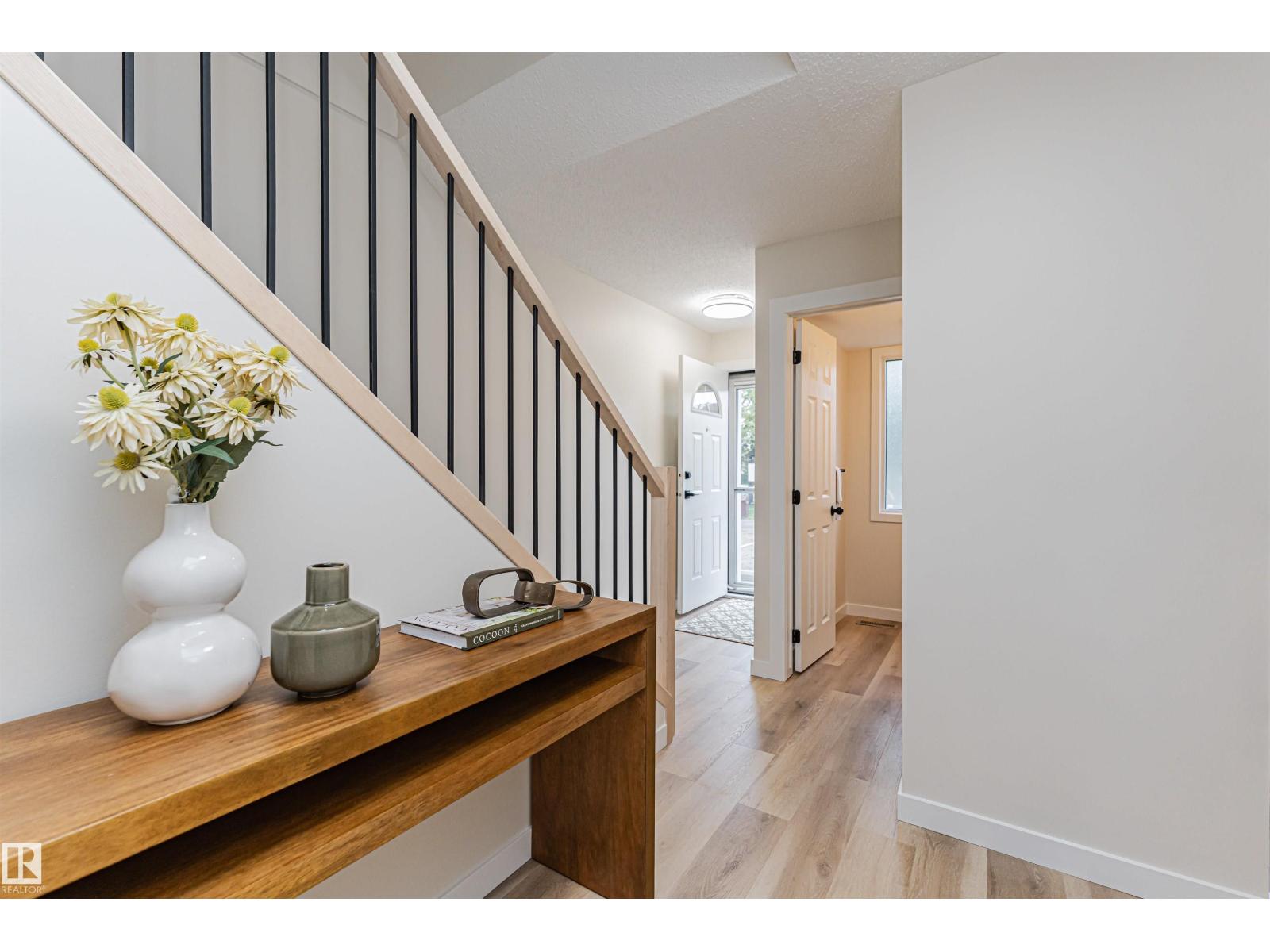 3105 109 St Nw, Edmonton, Alberta  T6J 4N6 - Photo 3 - E4487646
