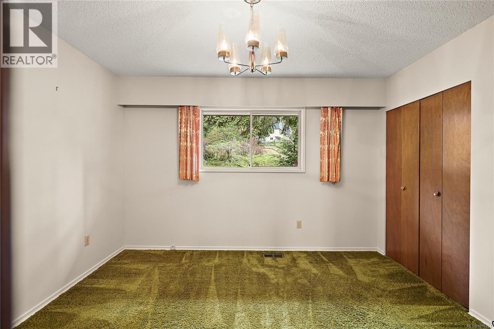 3976 Tudor Ave, Saanich, British Columbia  V8N 4L6 - Photo 20 - 1036754