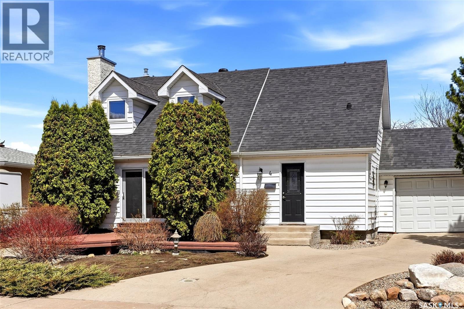 4 Bannister Avenue, Regina, Saskatchewan  S4R 5K9 - Photo 1 - SK035945